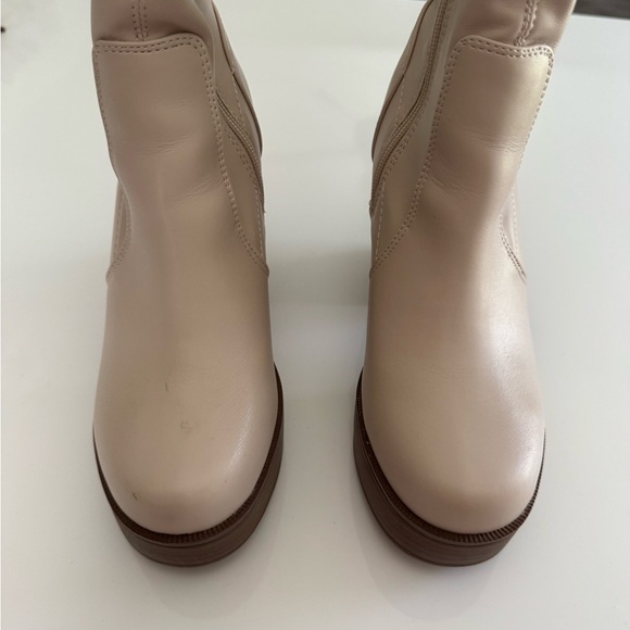 Women Platform Boots - Picture 5 of 8